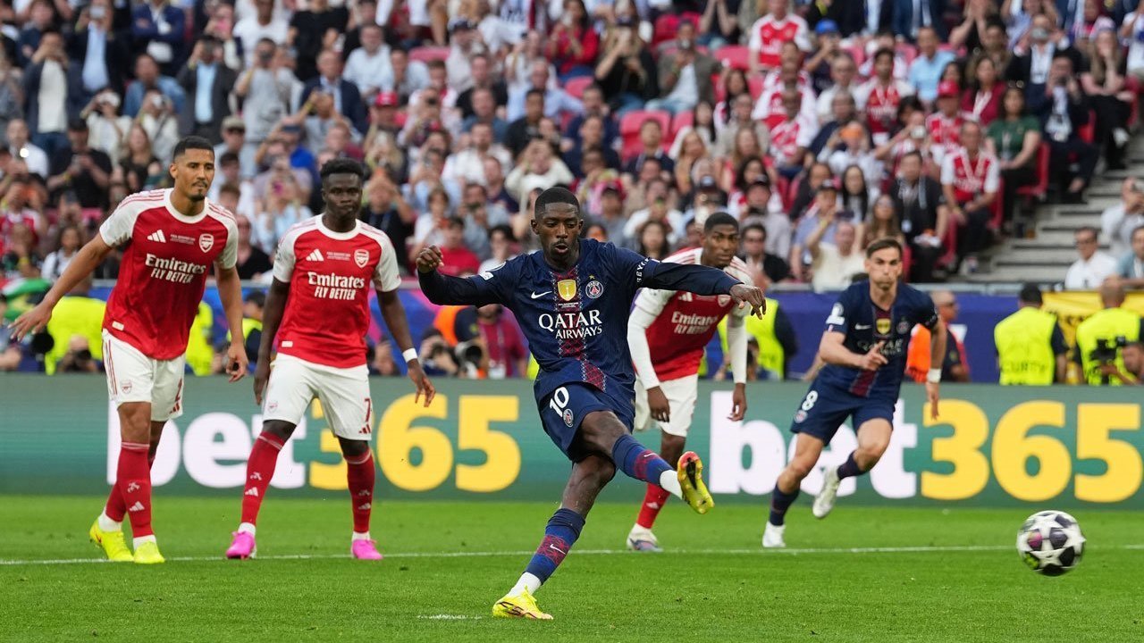 Ini Alasan Ousmane Dembele Ambil Penalti dengan Kaki Kanan